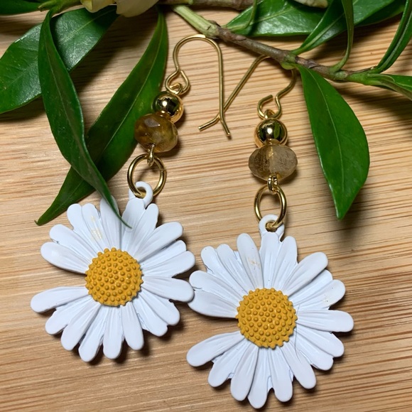 Sweet Daisy/Tourmaline/10k gf ball earrings - Picture 7 of 7